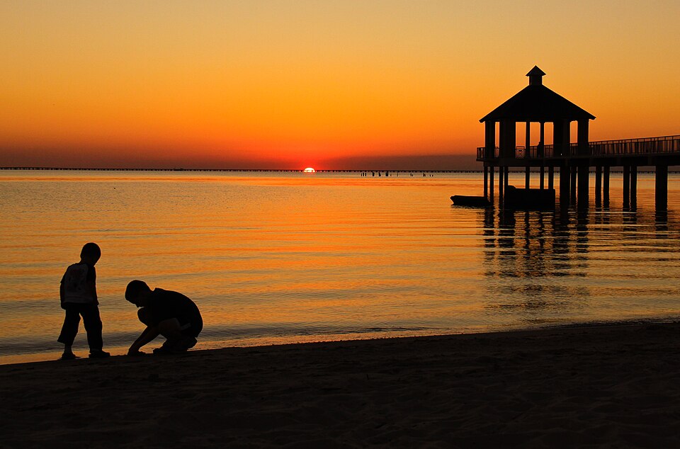 File:Fontainebleu State Park Sunset.jpg